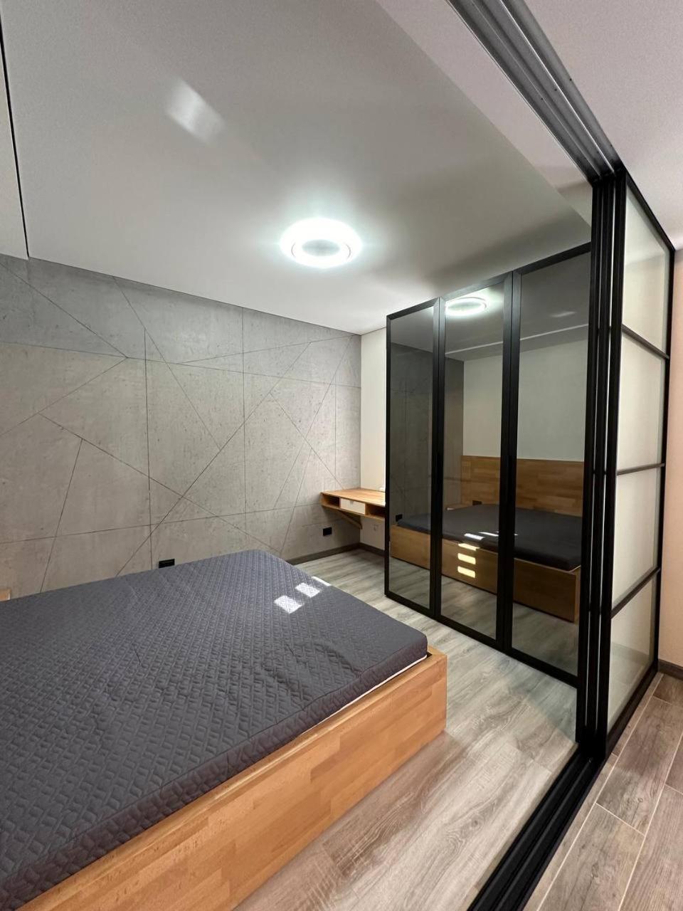Apartment 2Х Кімнатні Апартаменти На Володимира Великого-Парк Шевченка *
