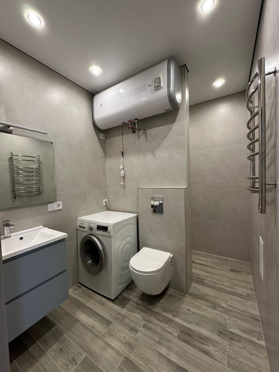 Apartment 2Х Кімнатні Апартаменти На Володимира Великого-Парк Шевченка