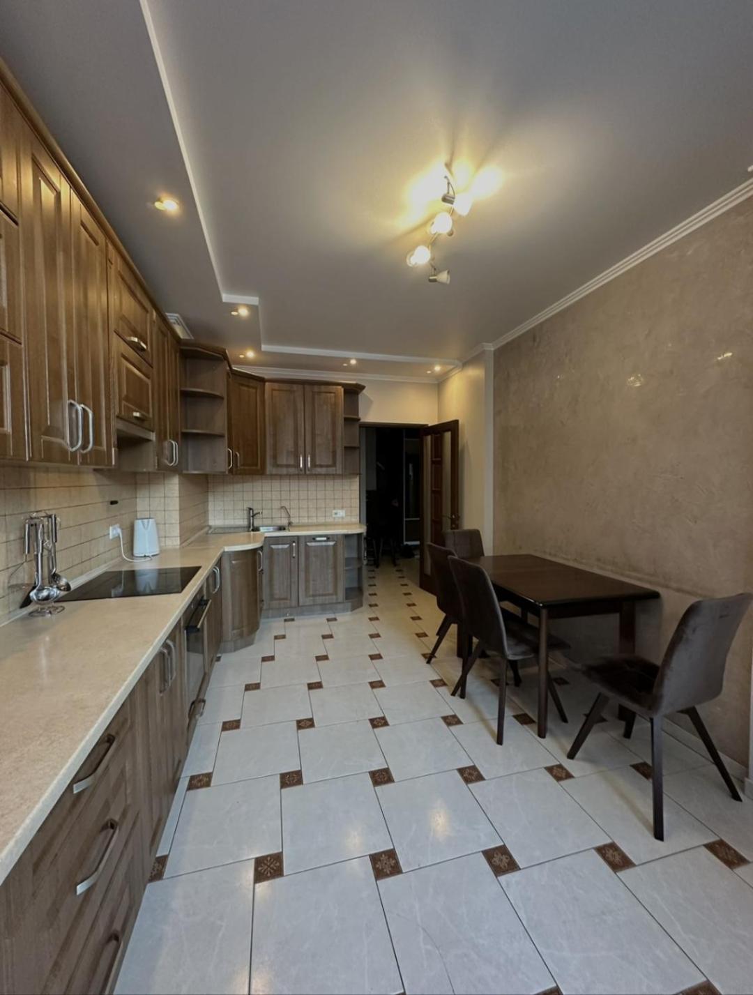 Apartment 2Х Кімнатні Апартаменти На Володимира Великого-Парк Шевченка